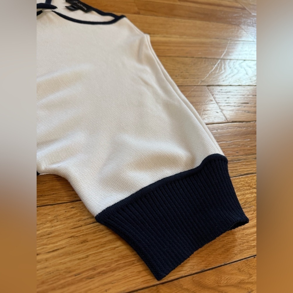 St John Blue/White Colorblock Short Sleeve Cardigan Sweater Women’s Size Small - Picture 10 of 16